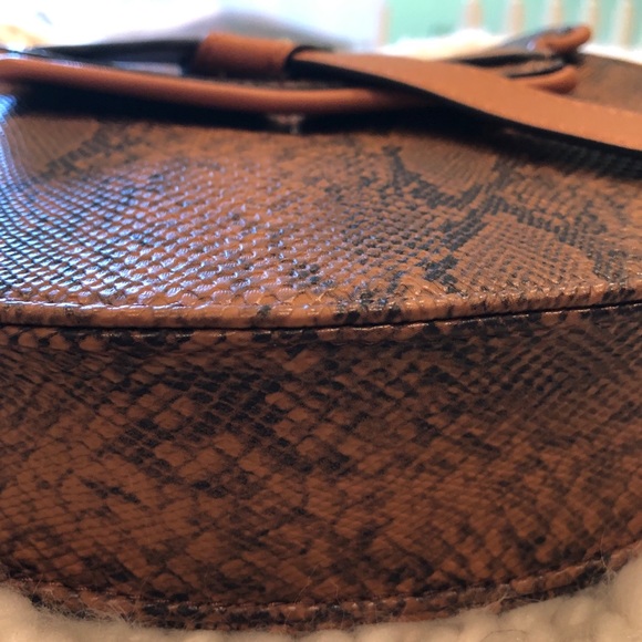 Neiman Marcus Belted Saddle Bag Faux Python NWT - Picture 5 of 7